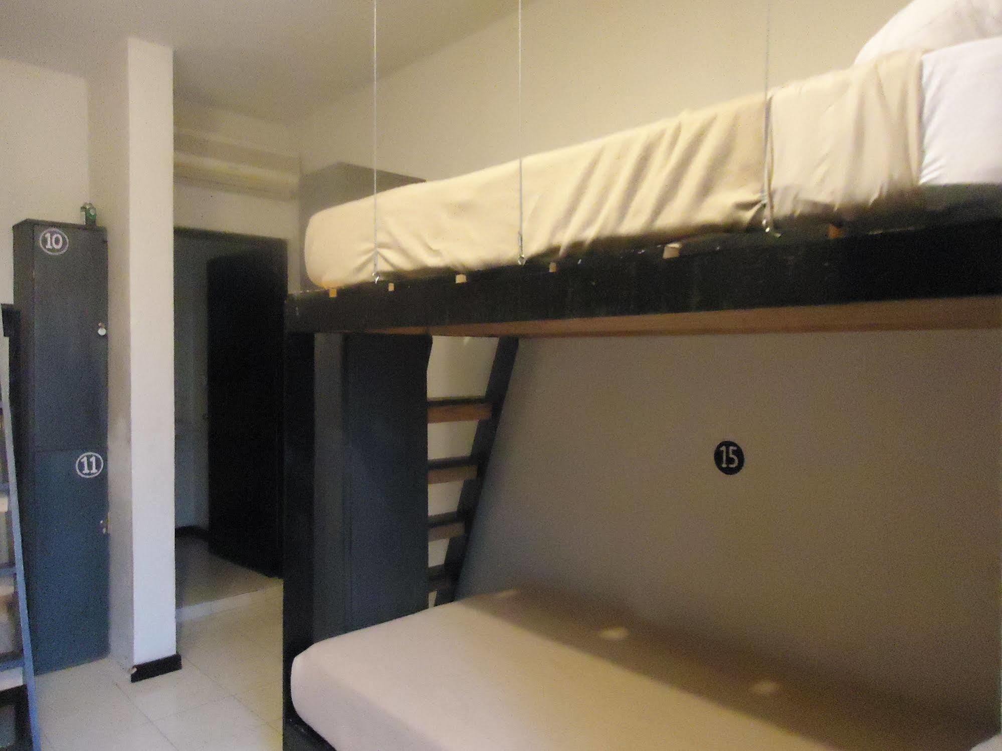 Humble Bumble Hostel プレヤデルカーメン エクステリア 写真