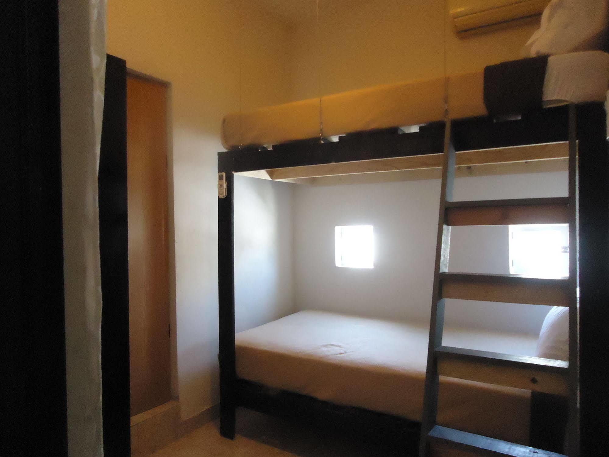 Humble Bumble Hostel プレヤデルカーメン エクステリア 写真